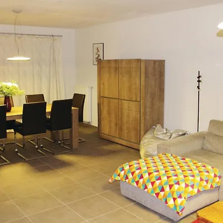 *xxxiv * Appartement
